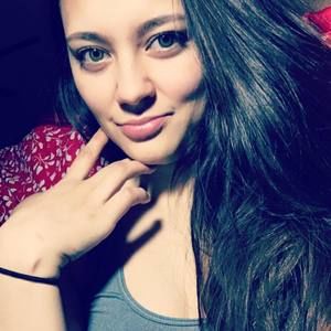 Meet your Posher, Tia