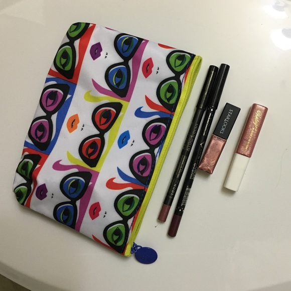 Unused lip makeup bundle with bag
