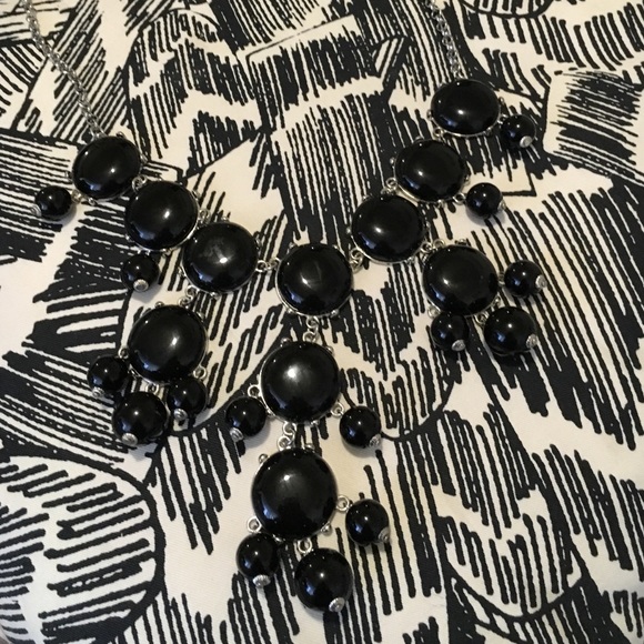 Statement necklace - Picture 2 of 3