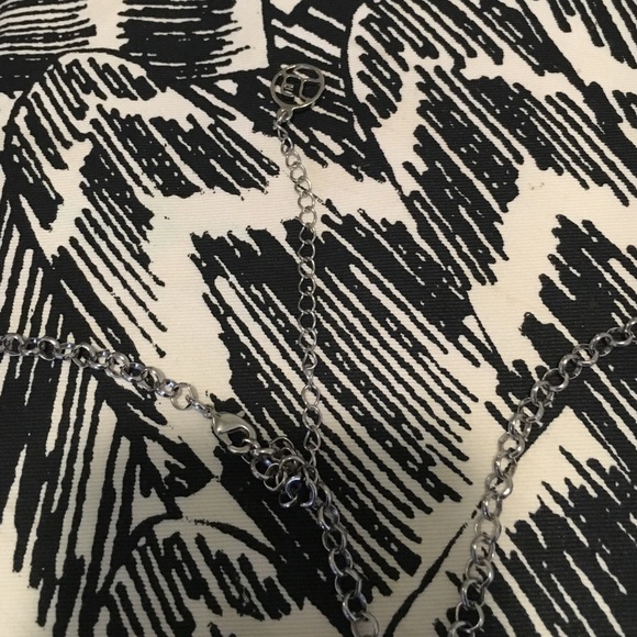 Statement necklace - Picture 3 of 3