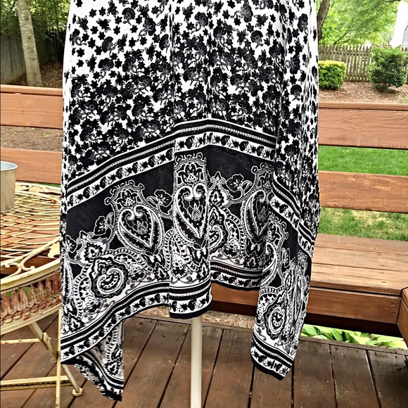 Ivory/black print trapeze dress! LAST CHANCE - Picture 3 of 4