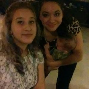 Meet your Posher, Roni