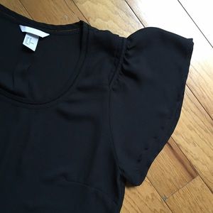 ON SALE 🔥H&M Black Ruffle Top Size 10