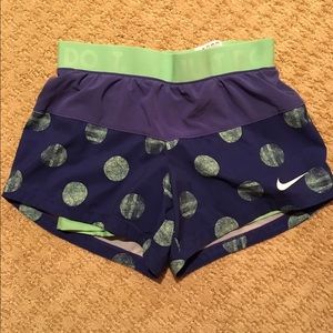 woman's Nike shorts