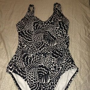 Speedo one piece size 8 brand new