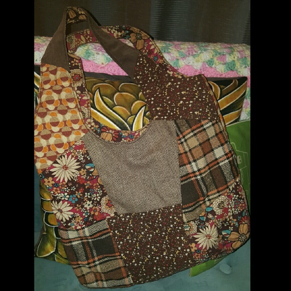 Patch purse - Picture 1 of 3