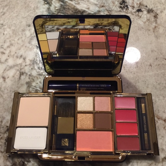 Estée Lauder Ingenious Color Palette