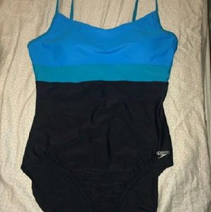 Speedo size 8 black and blue brand new