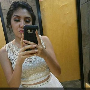 Meet your Posher, Juana