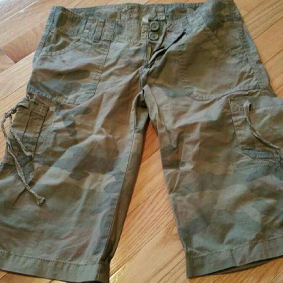 Hollister Bermuda shorts brand new/never worn