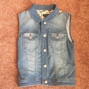 Bebe jean vest