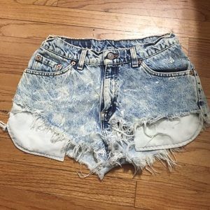 Levi's high waisted shorts