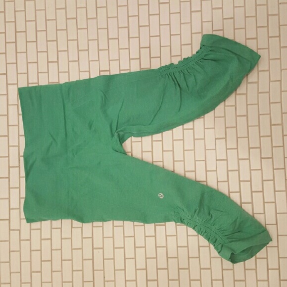 Lululemon In the Flow Crop