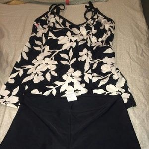 Miracle suit top,  speedo bottom  brand new size 8