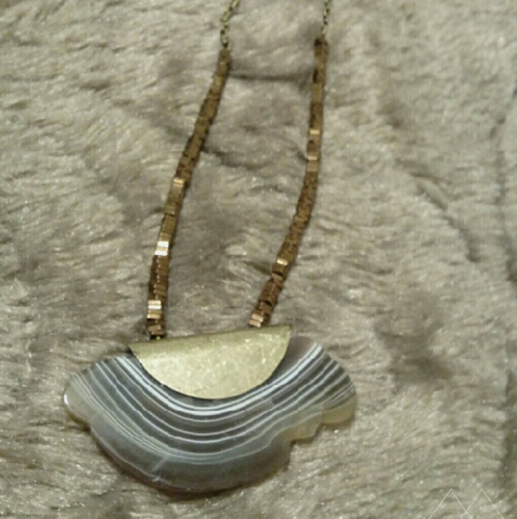 Alluring Necklace - Picture 2 of 3