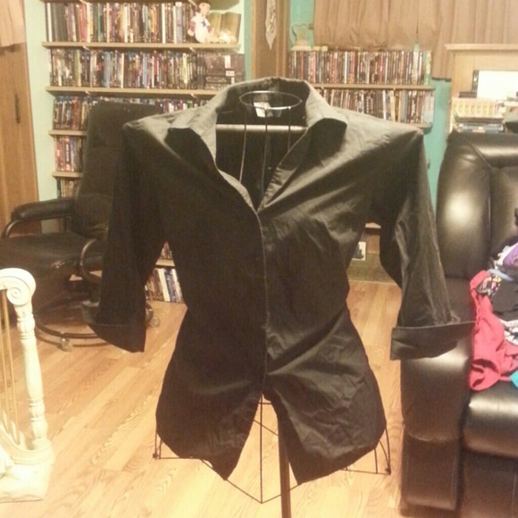 J.W.E DESIGNS black button down blouse