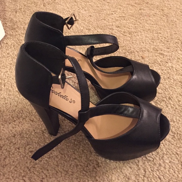 Black heels!! New