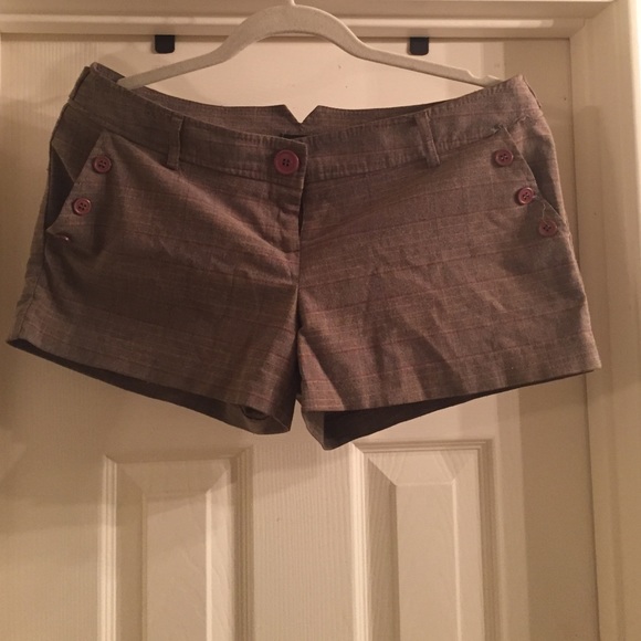 Pants - Brown shorts