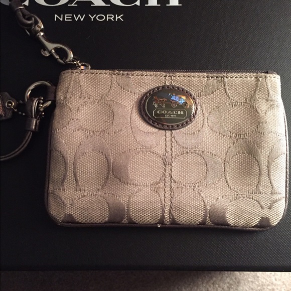 Coach Handbags - 🔴 Authentic  Coach Signature C Wristlet, Grey