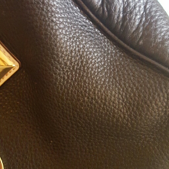 Extra pictures of Michael Kors bag - Picture 3 of 4