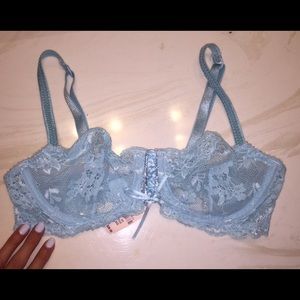 Victoria secret baby blue laced bralette ☄