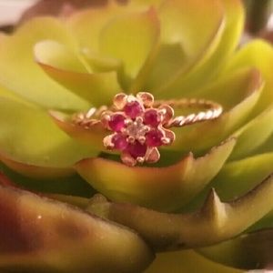 Gold Ring stamped 14k