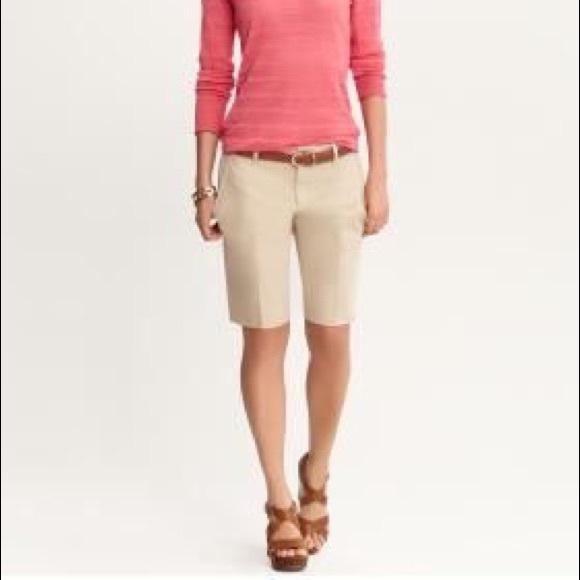 $ ⬇️ OLD NAVY Tan Khaki Above the Knee Shorts💥