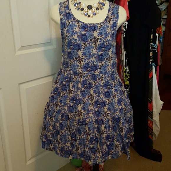 F21 MINI DRESS IN BLUE FLORAL, EXC COND.