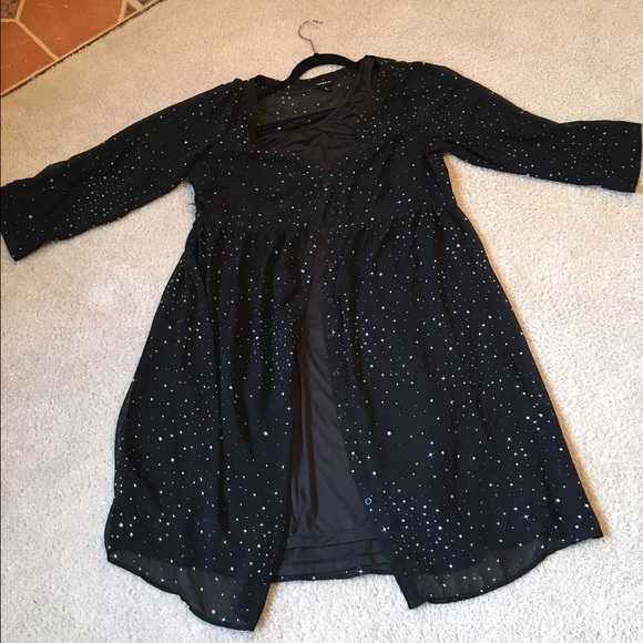 Super cute sheer dress with star pattern 🌟