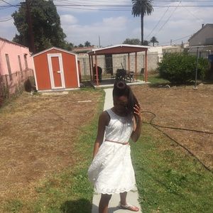 Meet your Posher, Damyia