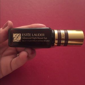 Brand new Estēe Lauder advanced night eye repair