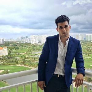 Meet your Posher, Adam