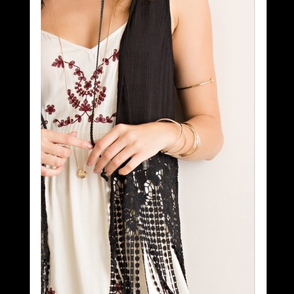 ❣️NWT BOHO vest cardigan fringe - Picture 4 of 4