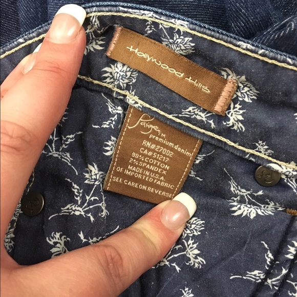 SOLD Paige "Hollywood hills" jeans - Picture 3 of 4