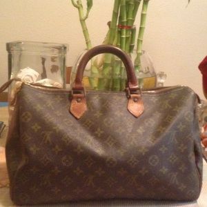 Authentic Louis Vuitton Speedy 35