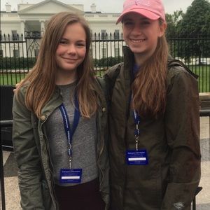 Meet your Posher, Raegan