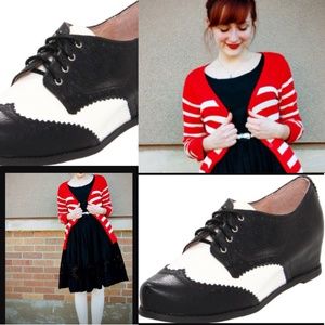 ITS ALL ABOUT THE OXFORDS