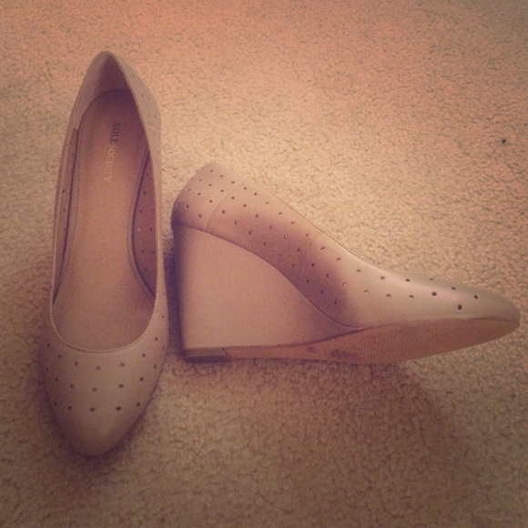 Sole Society Dea wedges