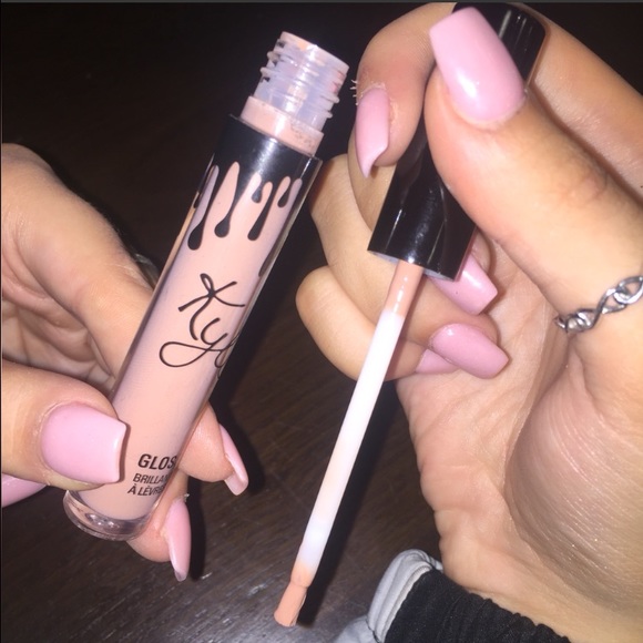 SO CUTE Kylie Cosmetics Lipgloss (more pictures)