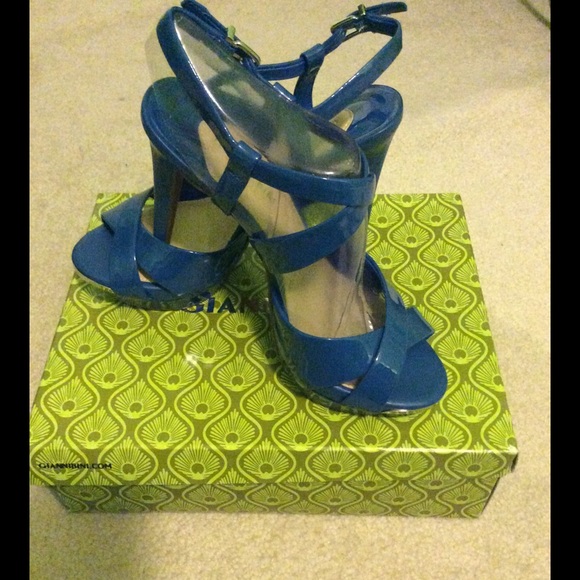 Gianni Bini blue sandal heels