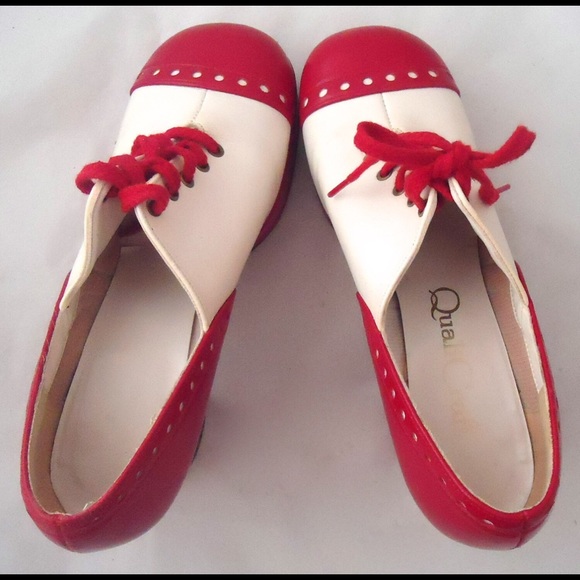 SOLD 70s Platform Heels Shoes Red Mary Janes 7 - Picture 3 of 4