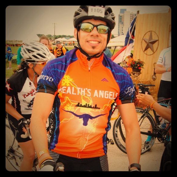 Meet your Posher, Antonio - Picture 4 of 5