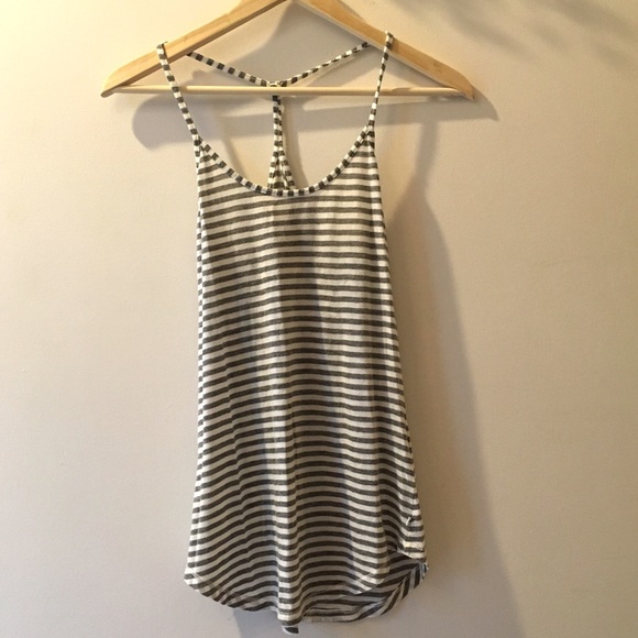 RVCA M top