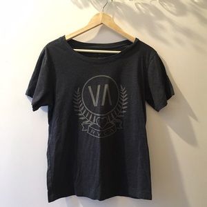 RVCA M top