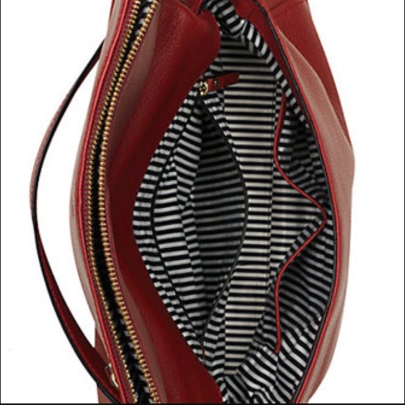 Perfect red Kate Spade purse! - Picture 3 of 3