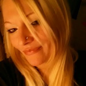 Meet your Posher, Carrie