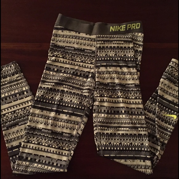 Nike Pros - Women's Tights