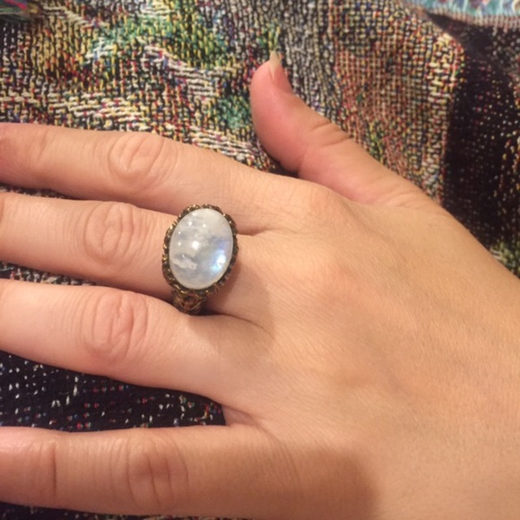 🍁THARROS  BIJOUX MOONSTONE RING🍁 - Picture 4 of 4