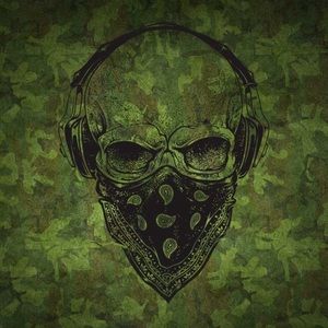 Meet your Posher, Eka