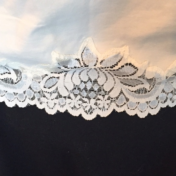 ❌SOLD‼️❌ Coldwater Creek Ivory Tank - Picture 3 of 3